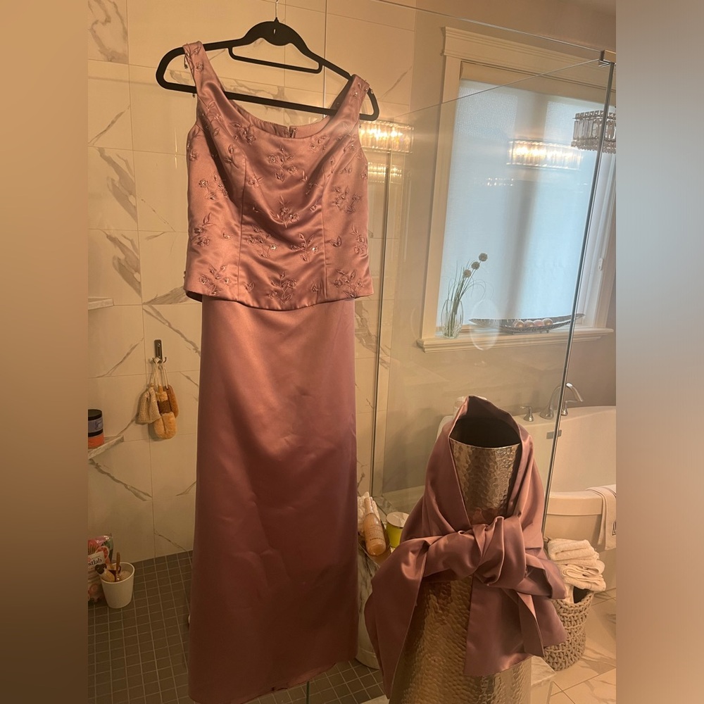 Vintage, elegant, two-piece formal mother of the bride size 18